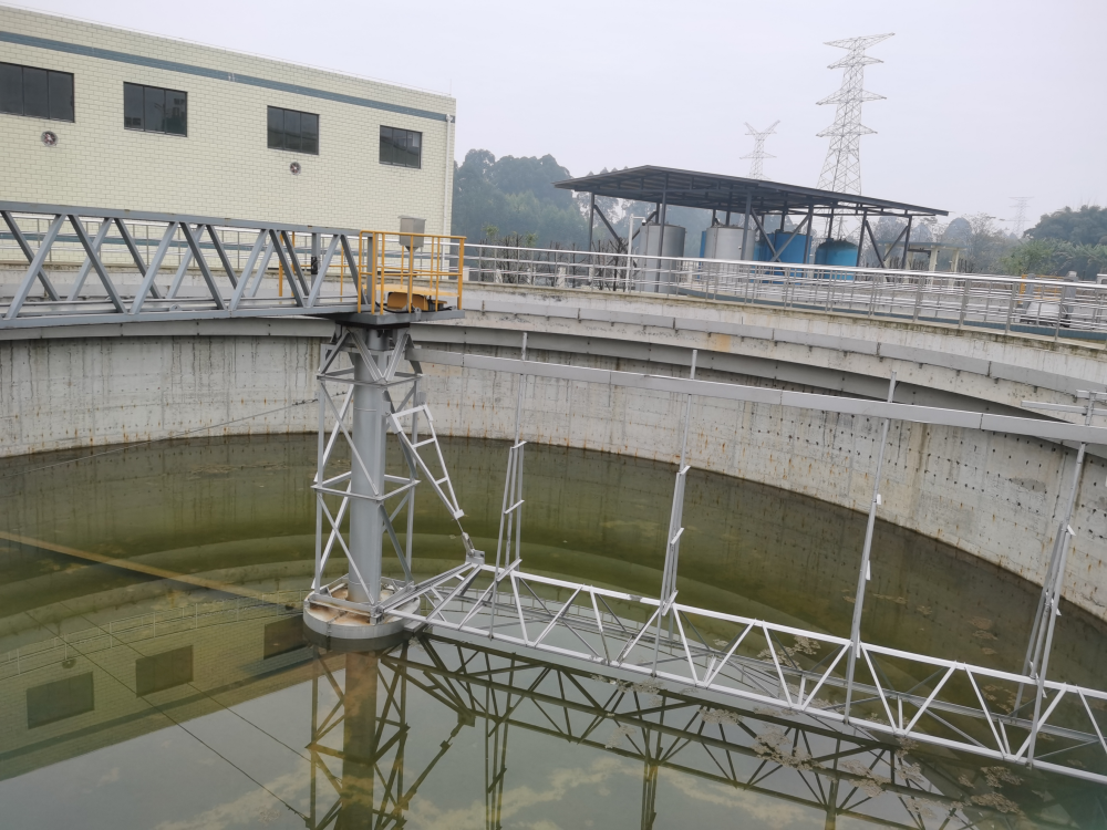 永浩機(jī)電 污水處理廠濾池(1).png